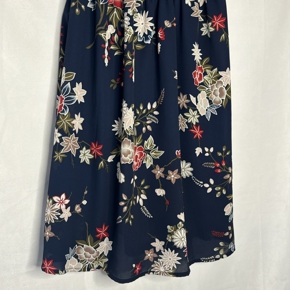 LUSH NAVY FLORAL CHIFFON DRESS (XS) - Picture 3 of 8